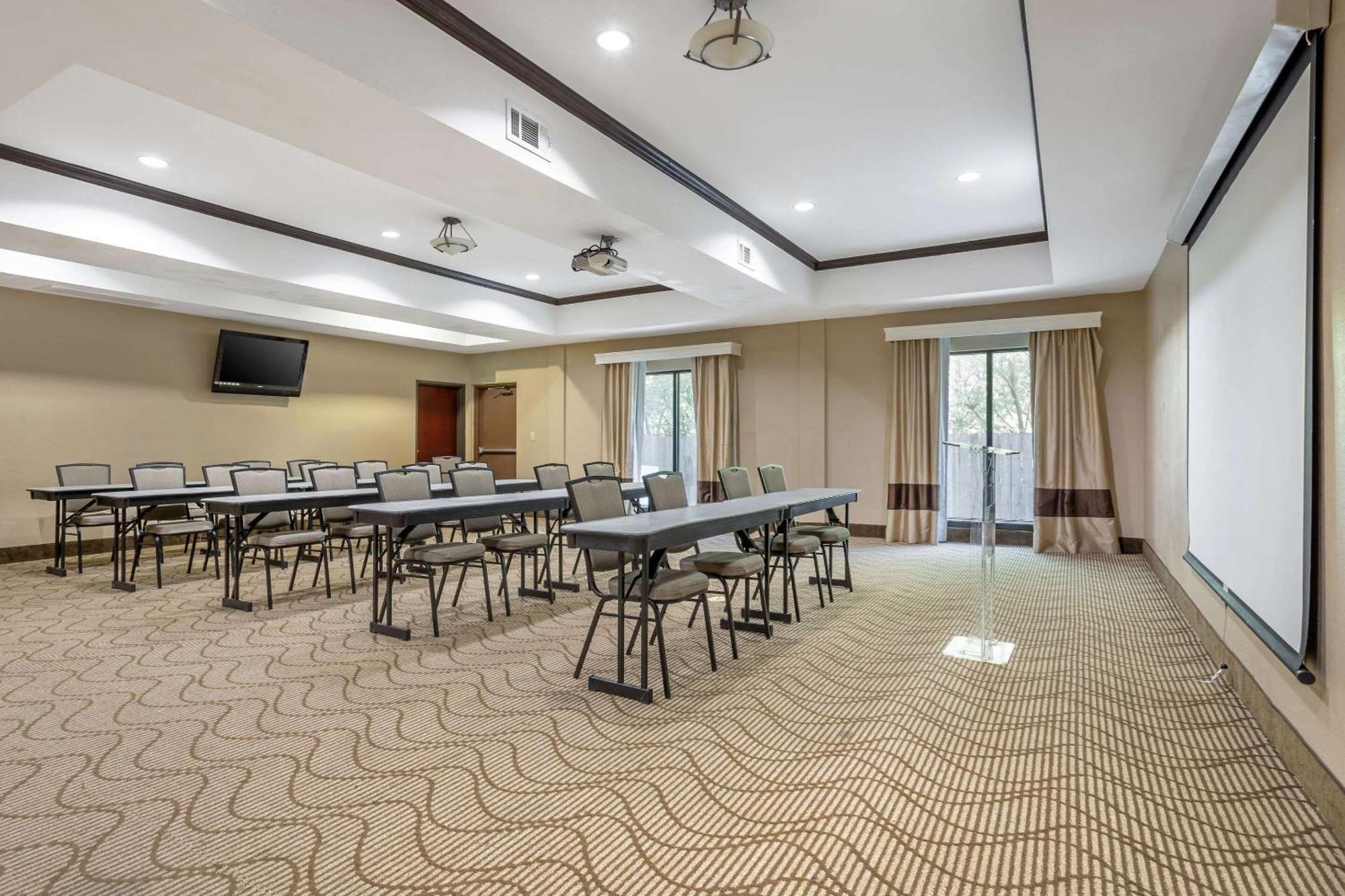 Comfort Suites Old Town Spring Ngoại thất bức ảnh