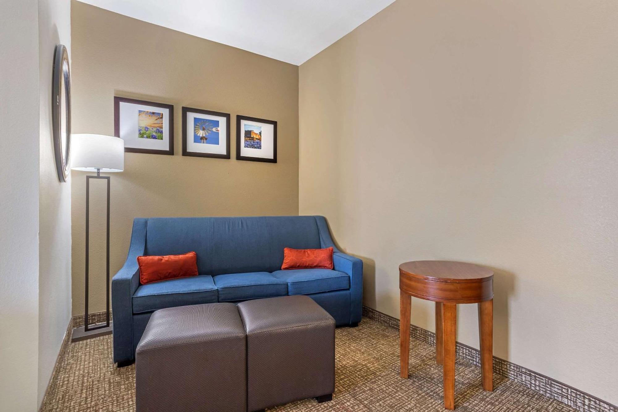 Comfort Suites Old Town Spring Ngoại thất bức ảnh